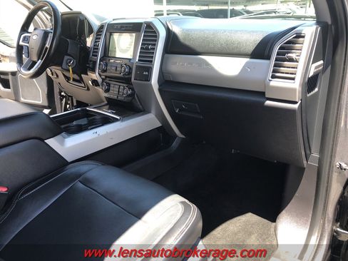 Used 2017 Ford F450 Lariat AWD/4WD image 24