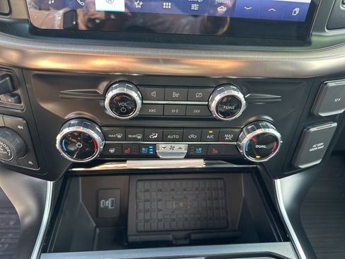 Used 2023 Ford F150 Raptor AWD/4WD image 26