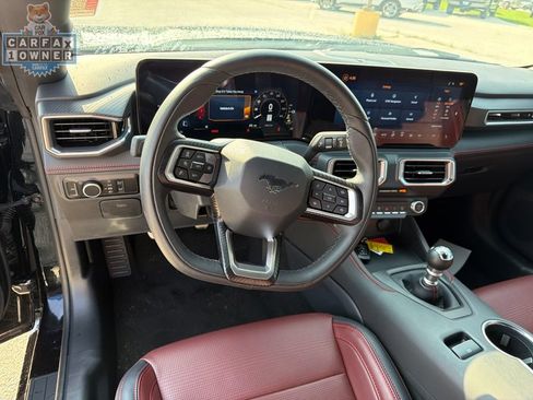 Used 2025 Ford Mustang GT Premium RWD image 21
