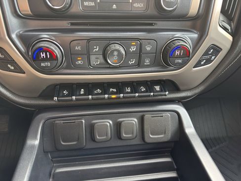 Used 2019 GMC Sierra 3500 Denali image 28