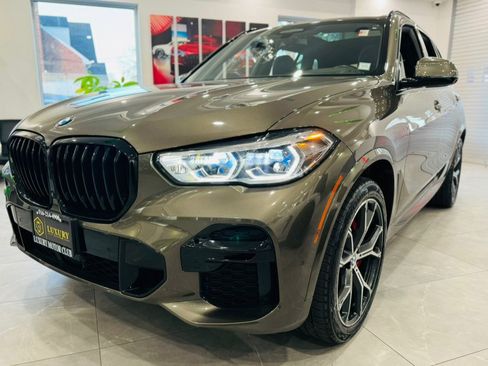 Used 2023 BMW X5 xDrive40i w/ Executive Package image 3