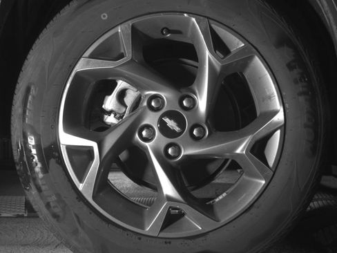 Used 2025 Chevrolet Trax LT FWD image 15
