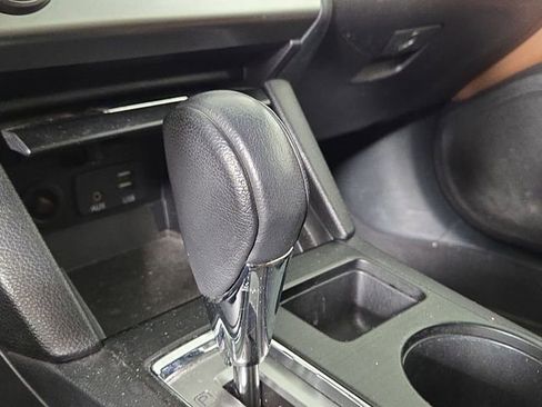 Used 2017 Subaru Outback 3.6R Touring w/ Popular Package #5A image 21