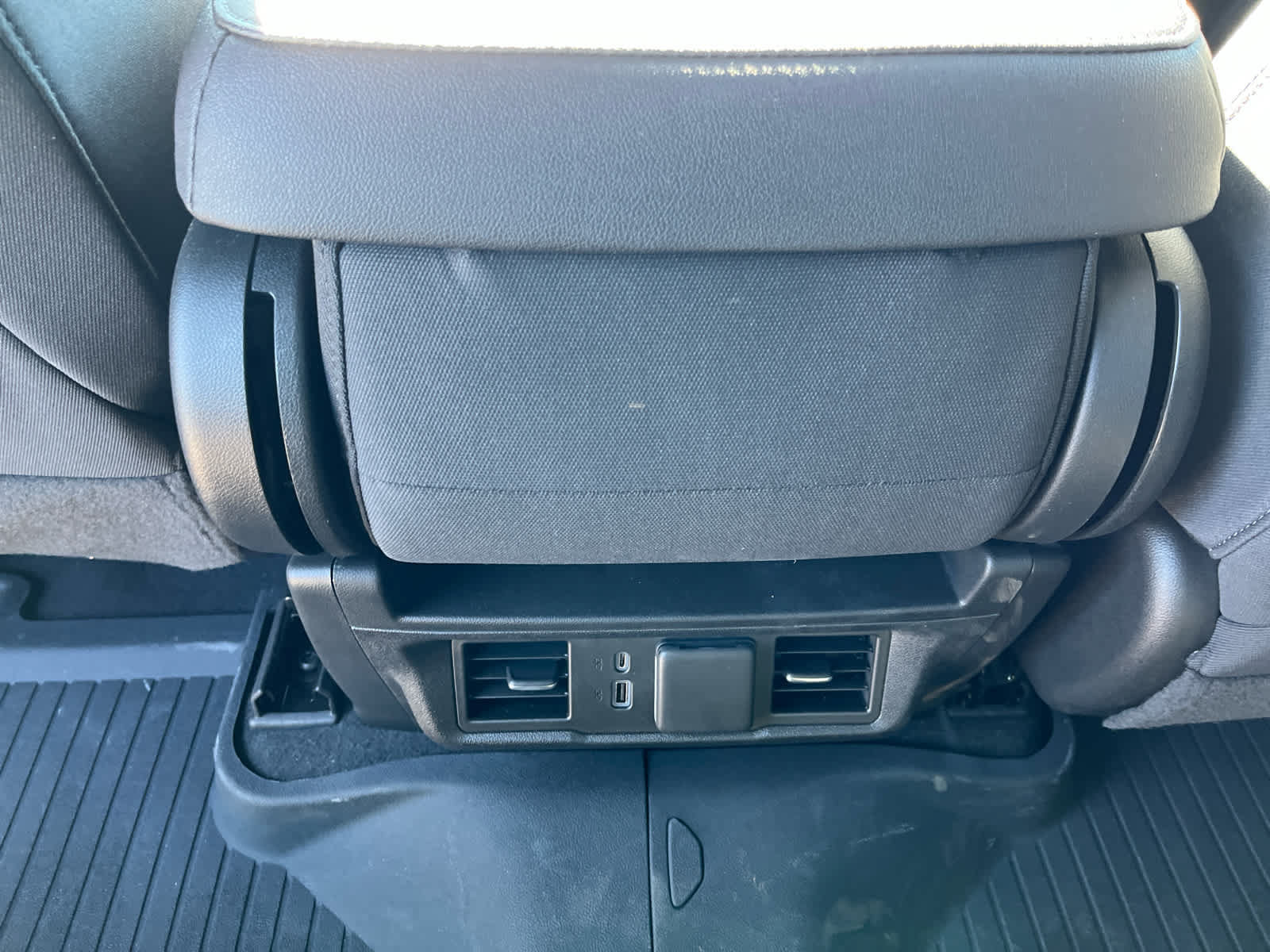 Used 2024 Chevrolet Silverado 1500 LT Trail Boss w/ LPO, Dark Essentials Package AWD/4WD image 20