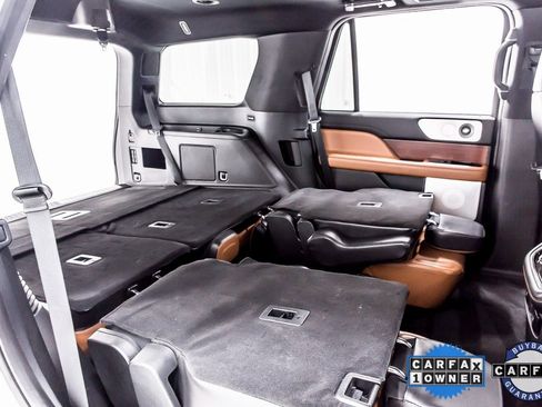 Used 2021 Lincoln Navigator Reserve w/ Luxury Package image 35