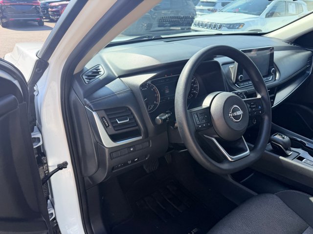 Used 2024 Nissan Rogue SV AWD/4WD image 10