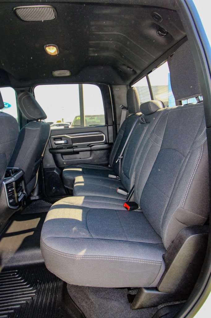 Used 2024 RAM 2500 Big Horn w/ Level 2 Equipment Group AWD/4WD image 8