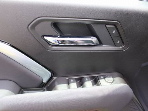 New 2025 Chevrolet Colorado Z71 w/ Technology Package AWD/4WD image 7