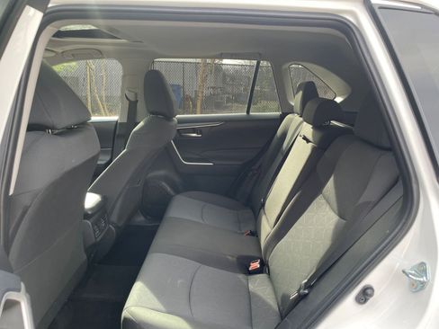 Used 2025 Toyota RAV4 XLE image 23