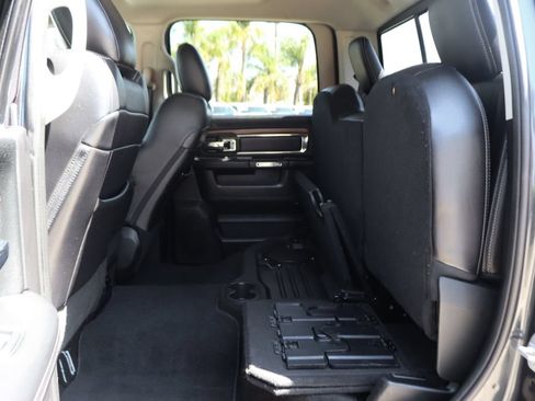 Used 2017 RAM 2500 Laramie w/ Convenience Group AWD/4WD image 35