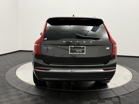 Certified 2024 Volvo XC90 T8 Plus w/ Protection Package Premier AWD/4WD image 7