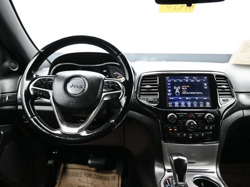 Used 2021 Jeep Grand Cherokee Laredo X AWD/4WD image 14