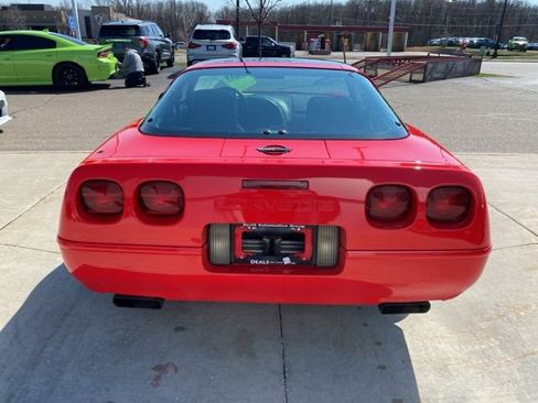 Used 1993 Chevrolet Corvette Coupe image 4