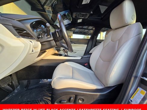 Used 2020 Cadillac CT4 Luxury w/ Sun And Sound Package image 3