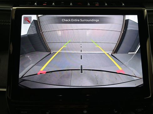 New 2025 Jeep Grand Cherokee Limited w/ Black Appearance Package image 32