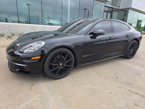 Used 2020 Porsche Panamera 4 image 1