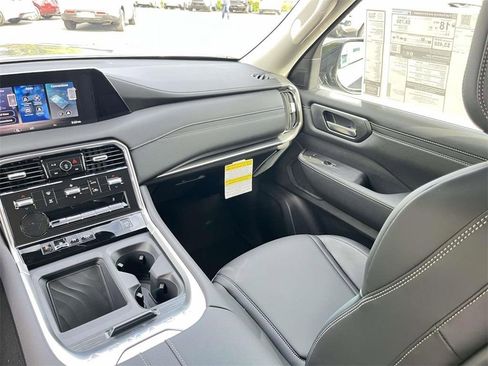 New 2026 Nissan Armada SV image 29