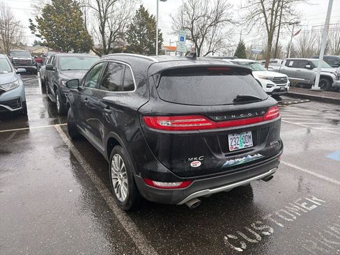 Used 2017 Lincoln MKC Reserve image 6