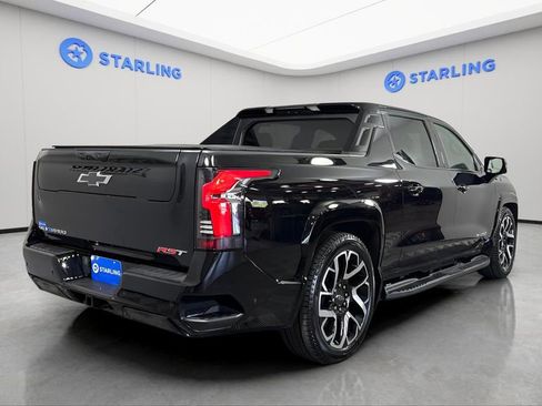 Used 2024 Chevrolet Silverado EV RST image 8