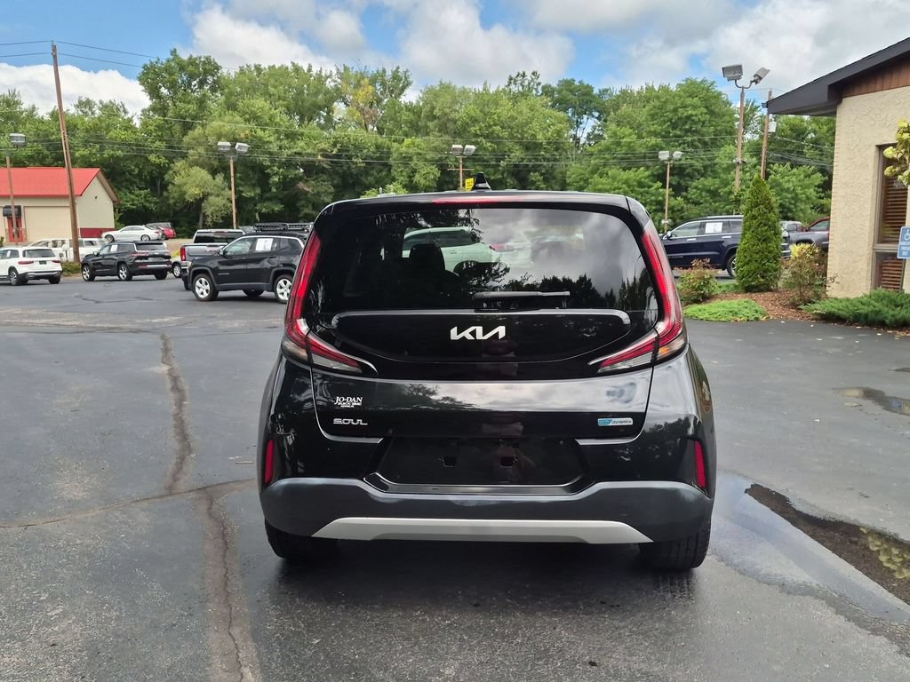 Used 2023 Kia Soul EX FWD image 6