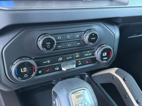 New 2026 Ford Bronco Badlands AWD/4WD image 28