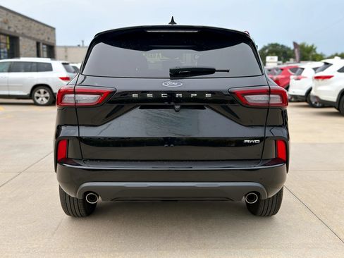 Used 2024 Ford Escape ST-Line AWD/4WD image 6