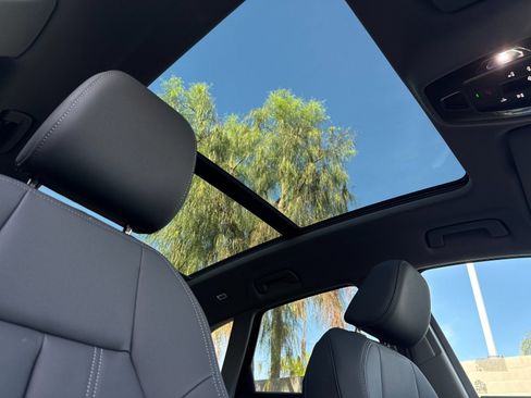 New 2026 Audi Q5 Premium image 14