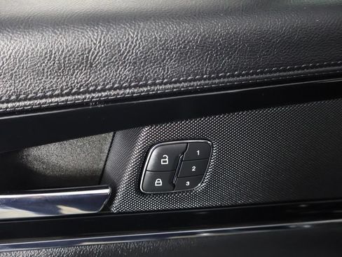 Used 2023 Lincoln Nautilus FWD w/ Premium Package image 37