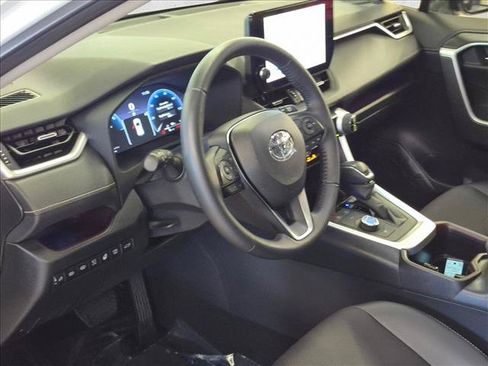 Used 2025 Toyota RAV4 Limited w/ Advanced Technology Package AWD/4WD image 9