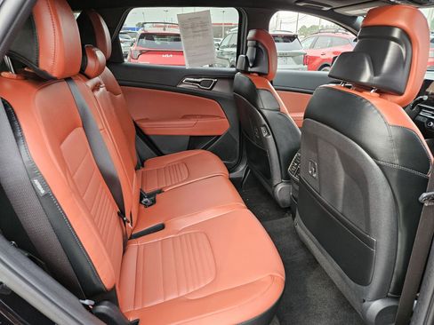 Used 2026 Kia Sportage SX image 18
