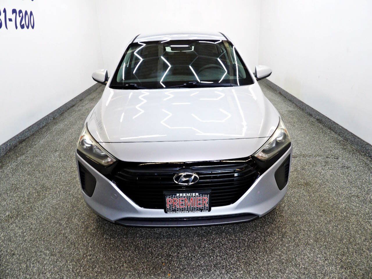 Used 2018 Hyundai Ioniq Blue FWD image 2