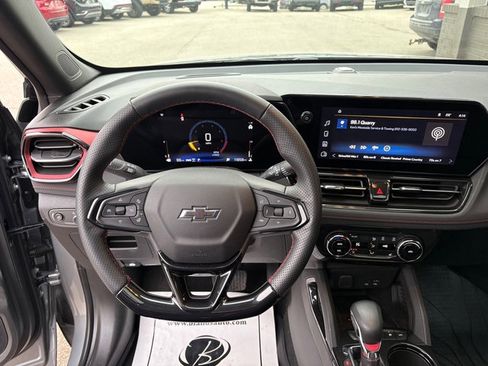 Used 2025 Chevrolet TrailBlazer RS w/ Convenience Package image 21