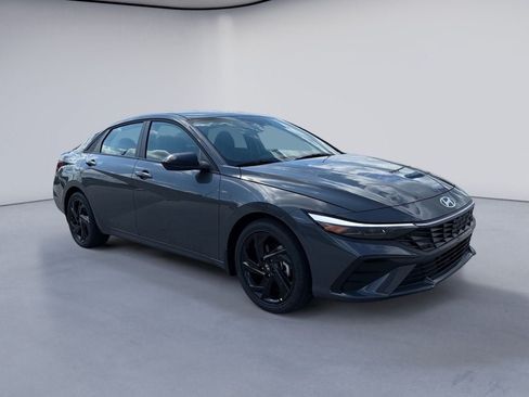 New 2026 Hyundai Elantra Sport FWD image 7