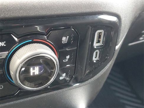 Used 2024 Chevrolet Silverado 3500 LTZ w/ LTZ Premium Package image 32