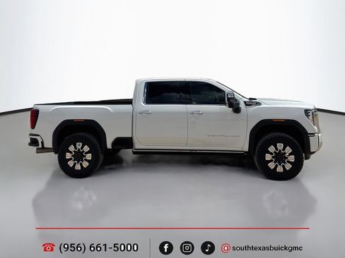 Used 2026 GMC Sierra 2500 Denali w/ Denali Reserve Package AWD/4WD image 9