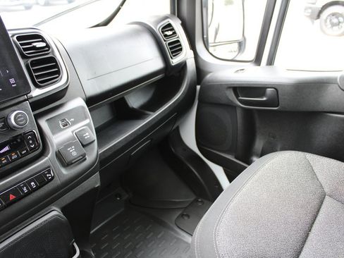 Used 2024 RAM ProMaster 3500 w/ Quick Order Package 22G SLT FWD image 32