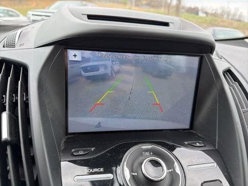 Used 2018 Ford C-MAX Titanium w/ Equipment Group 301A image 22