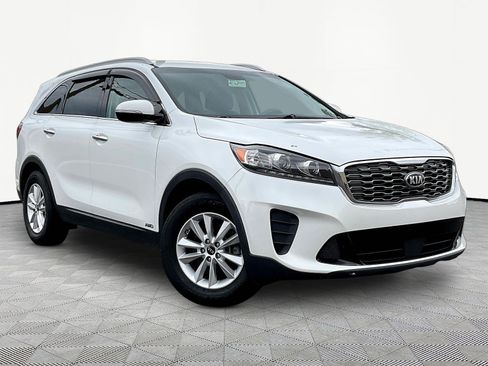 Used 2020 Kia Sorento LX w/ LX I4 Convenience Package AWD/4WD image 2