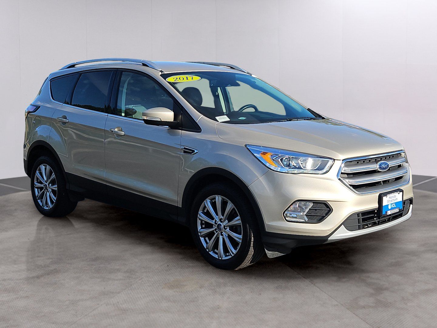 Used 2017 Ford Escape Titanium AWD/4WD image 29