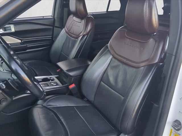 Used 2020 Ford Explorer Platinum w/ Premium Technology Package AWD/4WD image 17