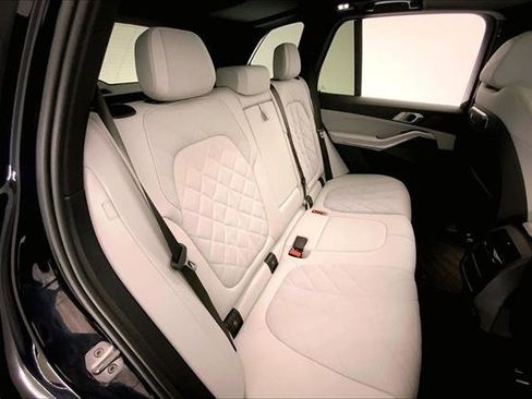 Used 2024 BMW X5 xDrive40i w/ M Sport Package image 15
