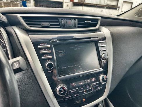 Used 2019 Nissan Murano Platinum w/ Cargo Package image 13