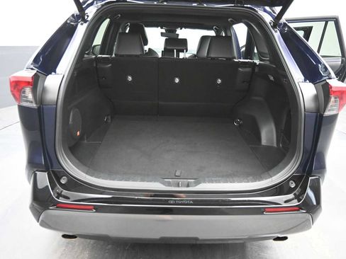 Used 2021 Toyota RAV4 XSE AWD/4WD image 14