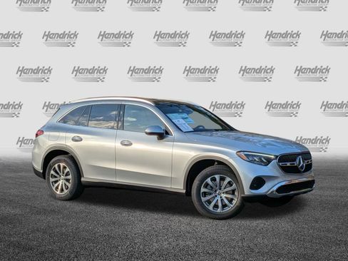 New 2026 Mercedes-Benz GLC 300 image 2