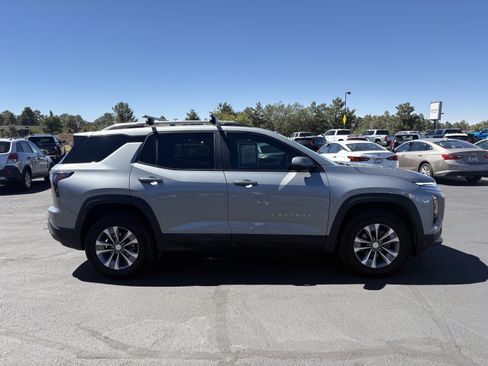 Used 2025 Chevrolet Equinox LT w/ Convenience Package II AWD/4WD image 7