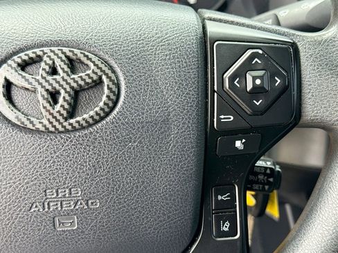 Used 2018 Toyota Tacoma SR w/ SR Convenience Package RWD image 27