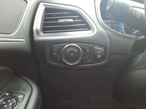 Certified 2023 Ford Edge SEL w/ Convenience Package AWD/4WD image 16