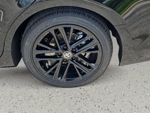 New 2026 Toyota Camry SE FWD image 32