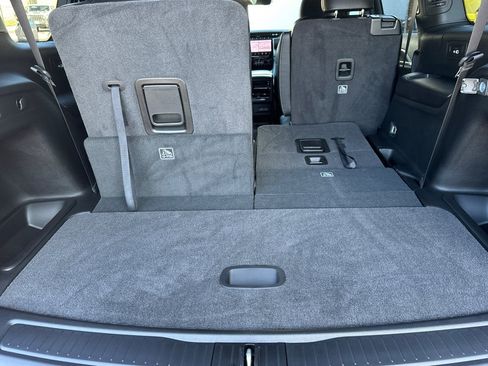 New 2025 Jeep Grand Cherokee L Limited w/ Trailer Tow Package image 19