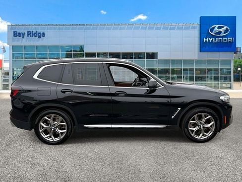 Used 2022 BMW X3 xDrive30i w/ Premium Package 2 (ZPA) AWD/4WD image 2